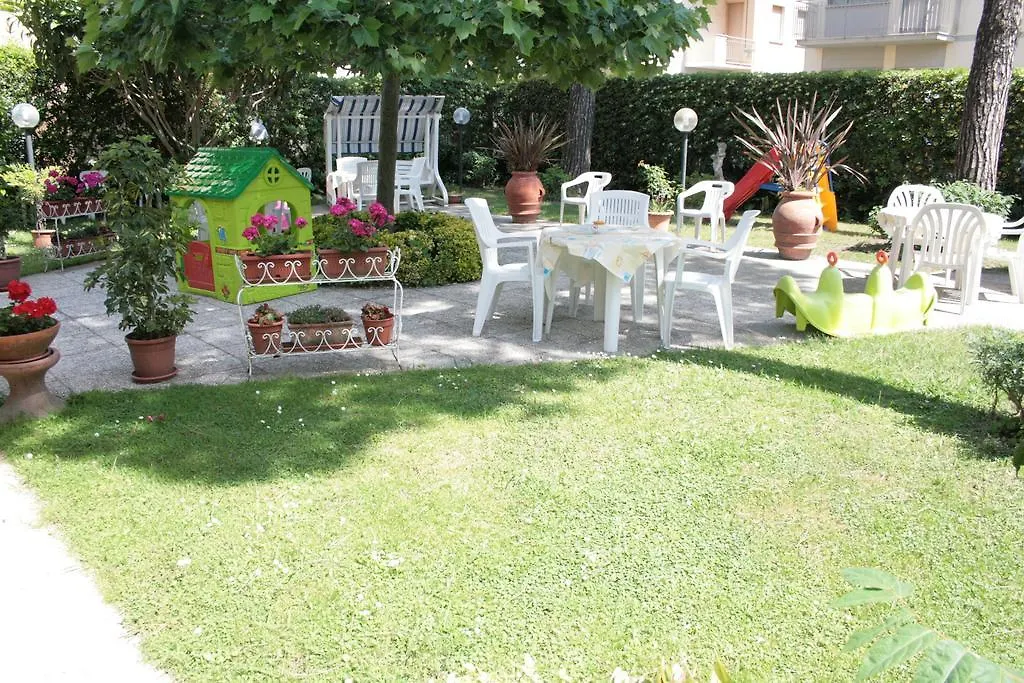 Hotel Perla Del Mare Lido di Camaiore Italien
